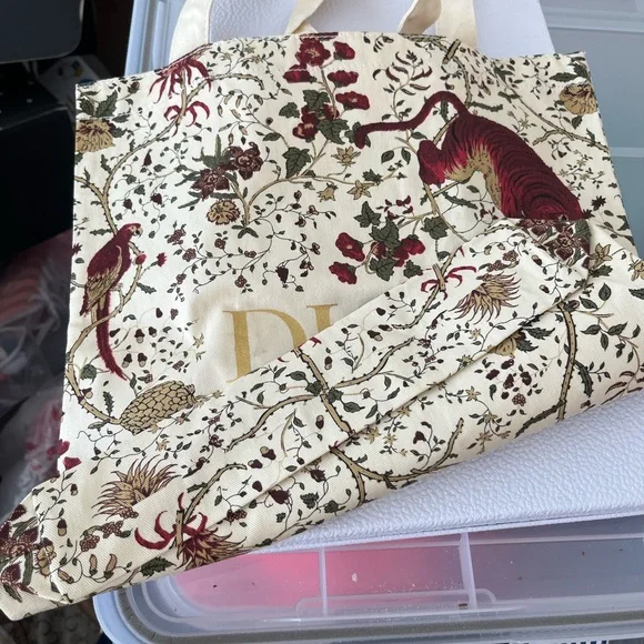 Dior Canvas Tote Bag - Picture 3 of 6